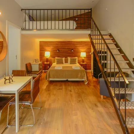 Casa Do Museu, Three Independent Nyaraló