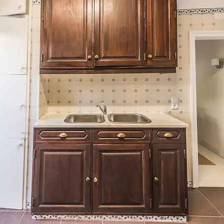 Casa Do Museu, Three Independent *