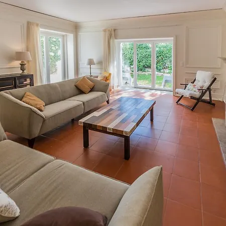 Casa Do Museu, Three Independent Nyaraló *