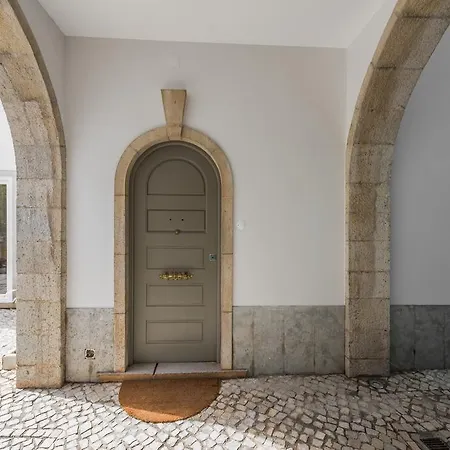 Nyaraló Casa Do Museu, Three Independent *