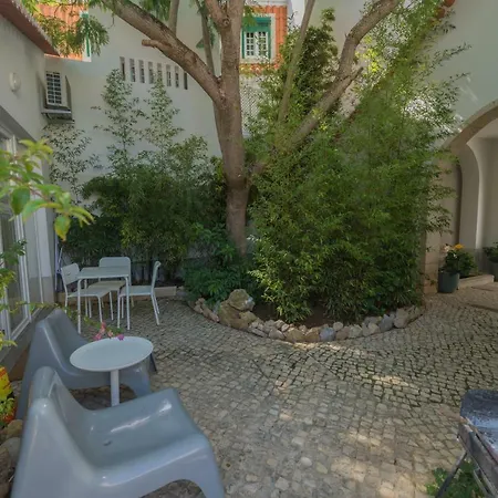 Casa Do Museu, Three Independent Nyaraló