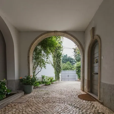 Casa Do Museu, Three Independent Cascais