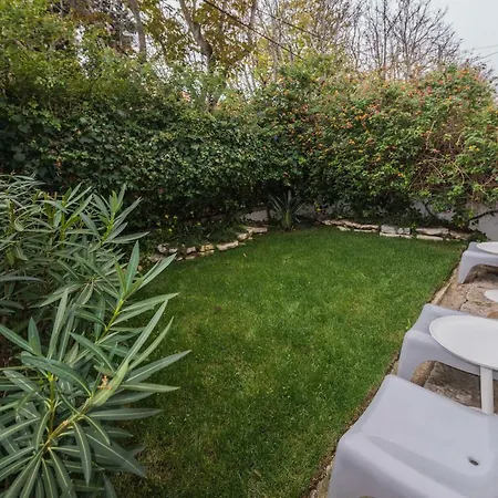 Casa Do Museu, Three Independent * Cascais