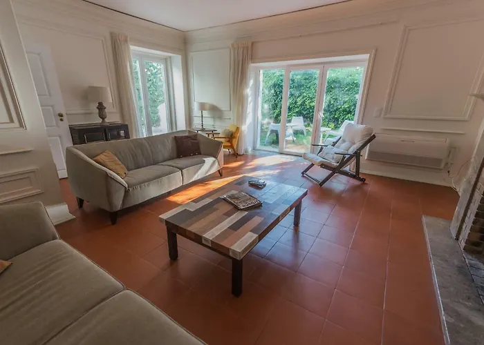 Casa Do Museu, Three Independent Cascais